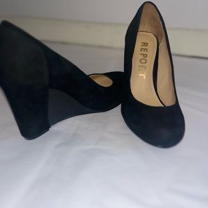 REPORT NWT women’s wedge heels size 6
